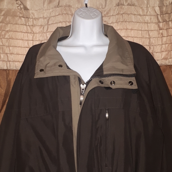 Women's London Fog Raincoat size XL - Picture 3 of 8